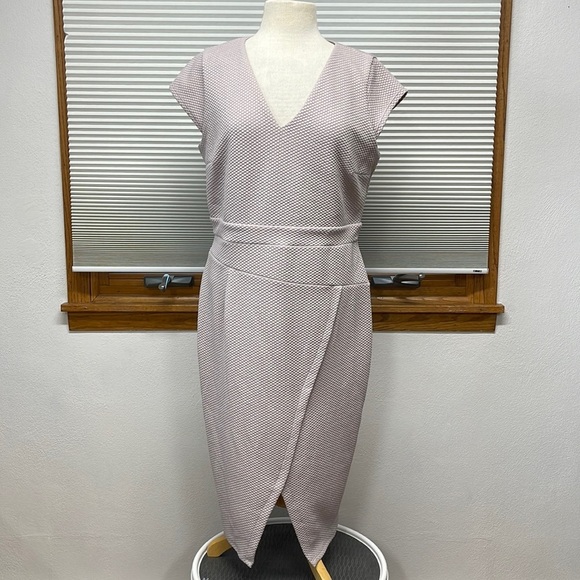ASOS NWT Lilac Textured V-Neck Faux Wrap Midi Dress Size 14 - Picture 1 of 8